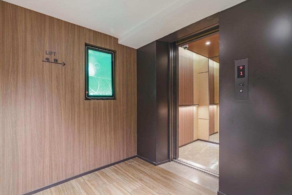 Hi Zhongshan Park Branch Khách sạn 2*